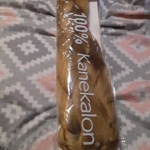 Vivica A. Fox Hair collection 100% kanekalon braiding hair